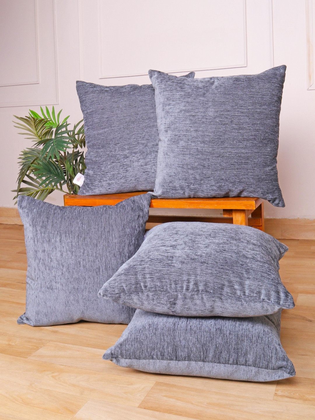STITCHNEST Set of 5 Grey & White Chenille Cushion Cover