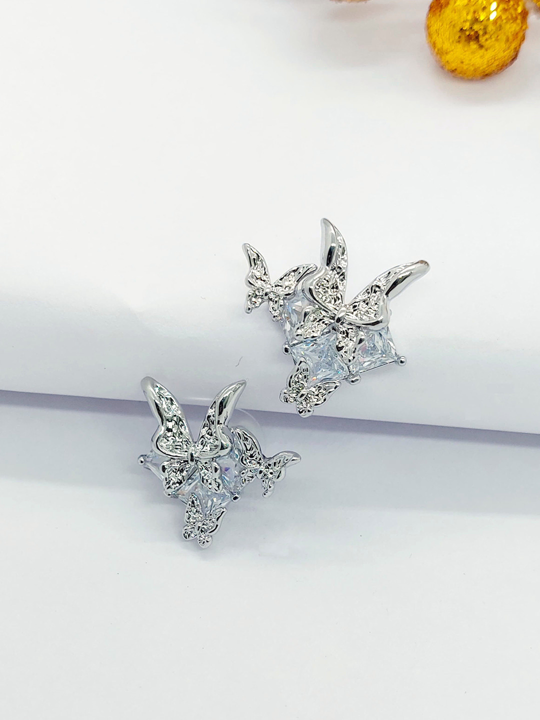 AVANT-GARDE PARIS 925 Sterling Silver Cubic Zirconia Butterfly Shaped Studs Earrings