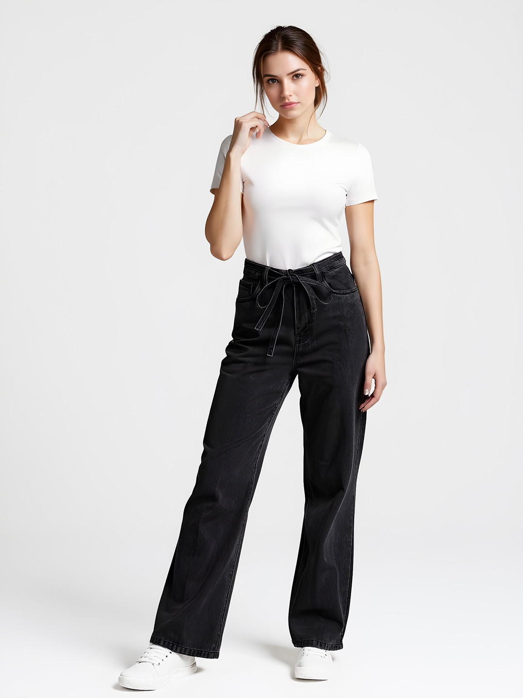 glitchez Women Straight Fit Mid-Rise Jeans With Belt