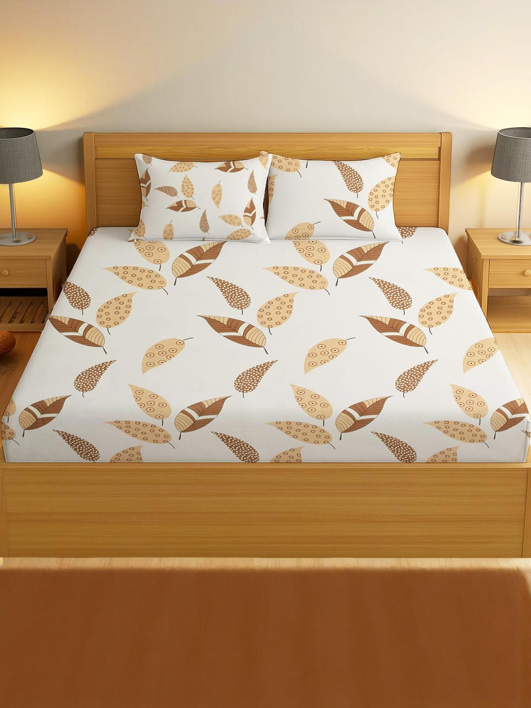 IVAZA White & Gold-Toned Floral 330 TC Queen Bedsheet with 2 Pillow Covers