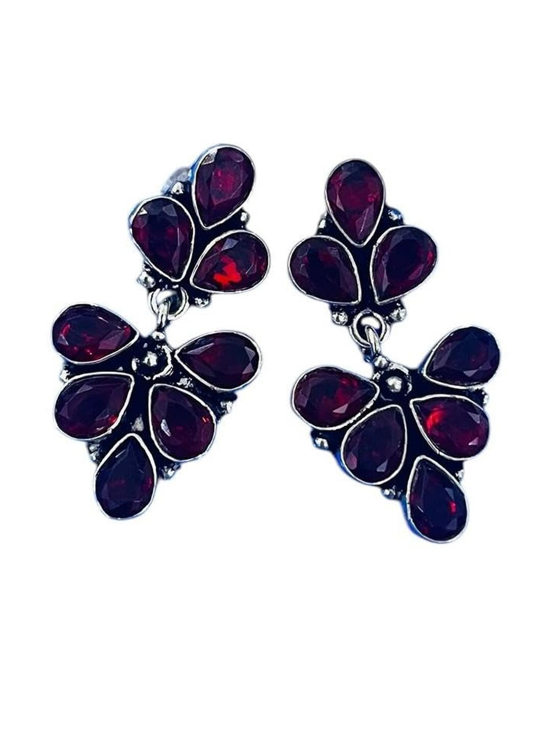 D Glamm Fashion-SPARKLING STYLE Teardrop Shaped Drop Earrings