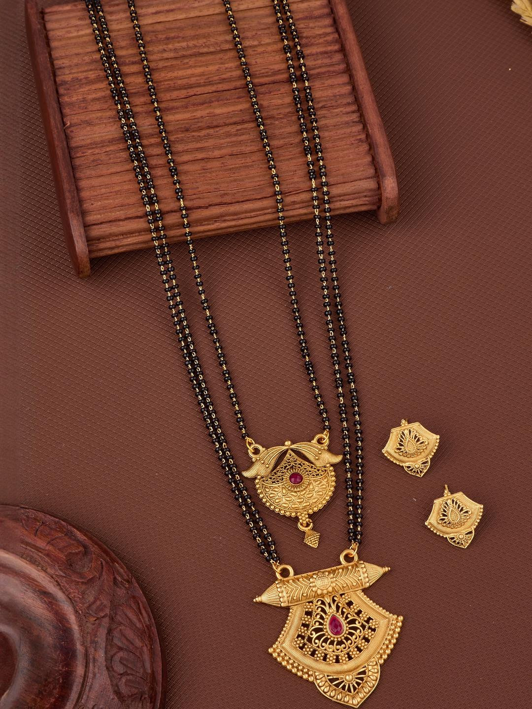 Bhanu diam Pack of 2 Gold pleated Jewellery set