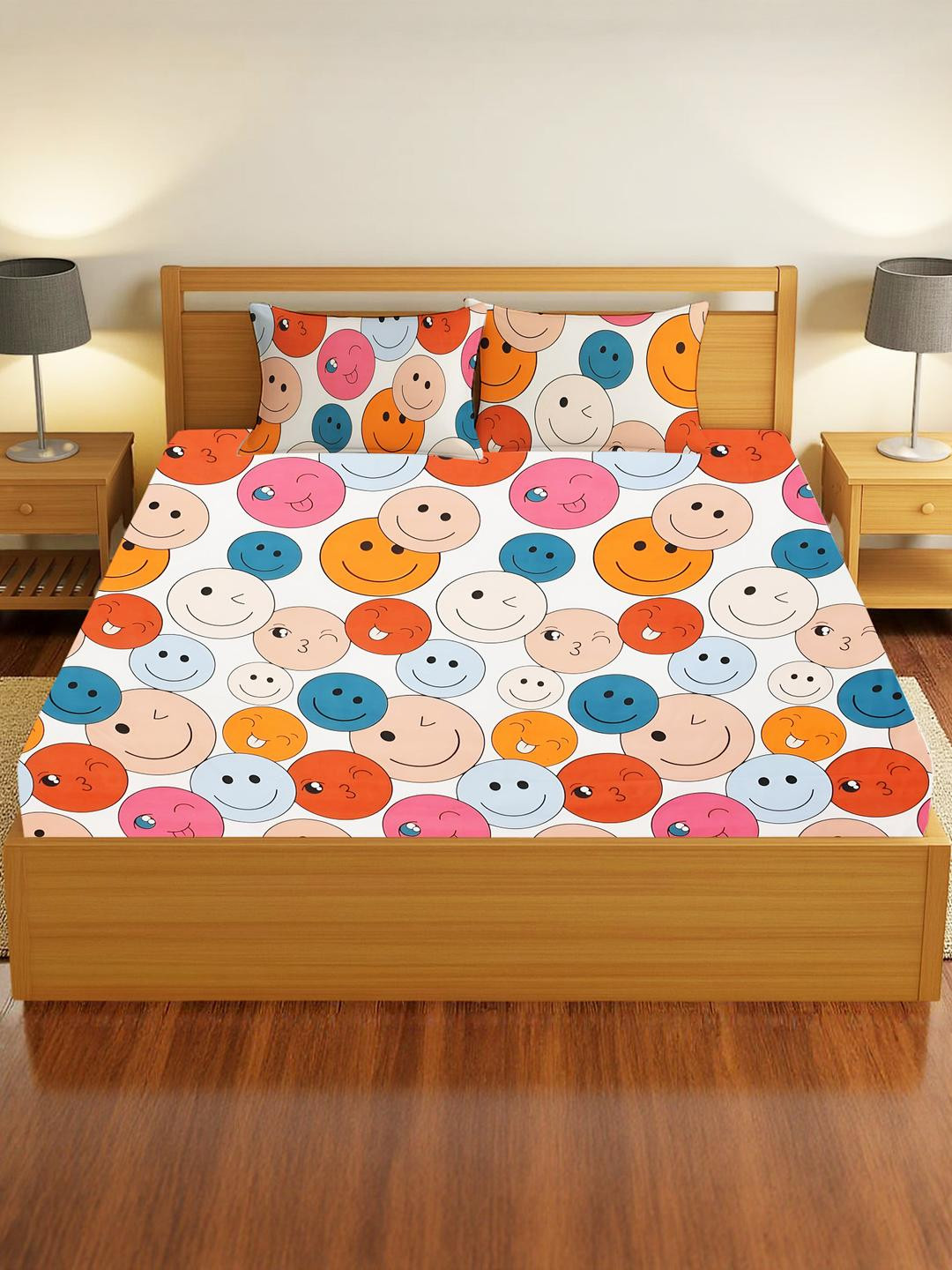 IVAZA White & Orange Floral 330 TC Queen Bedsheet with 2 Pillow Covers