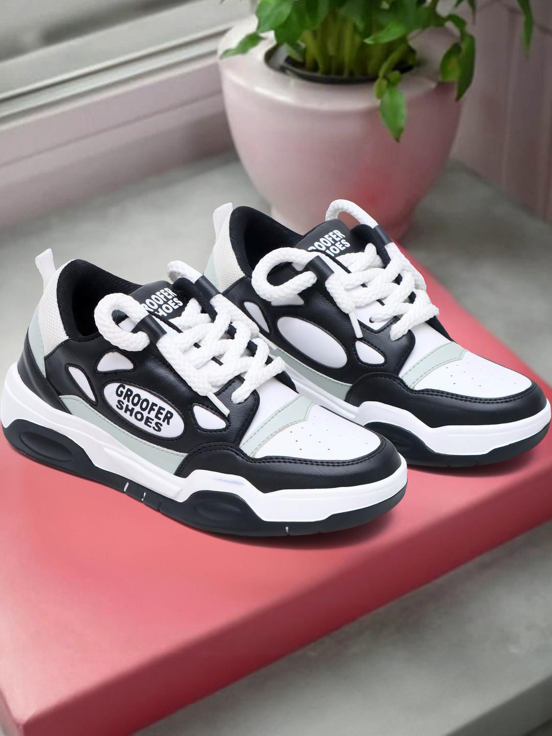 Groofer Men Black And White Colour Round Toe Smart Casual Lace-Ups Sneakers