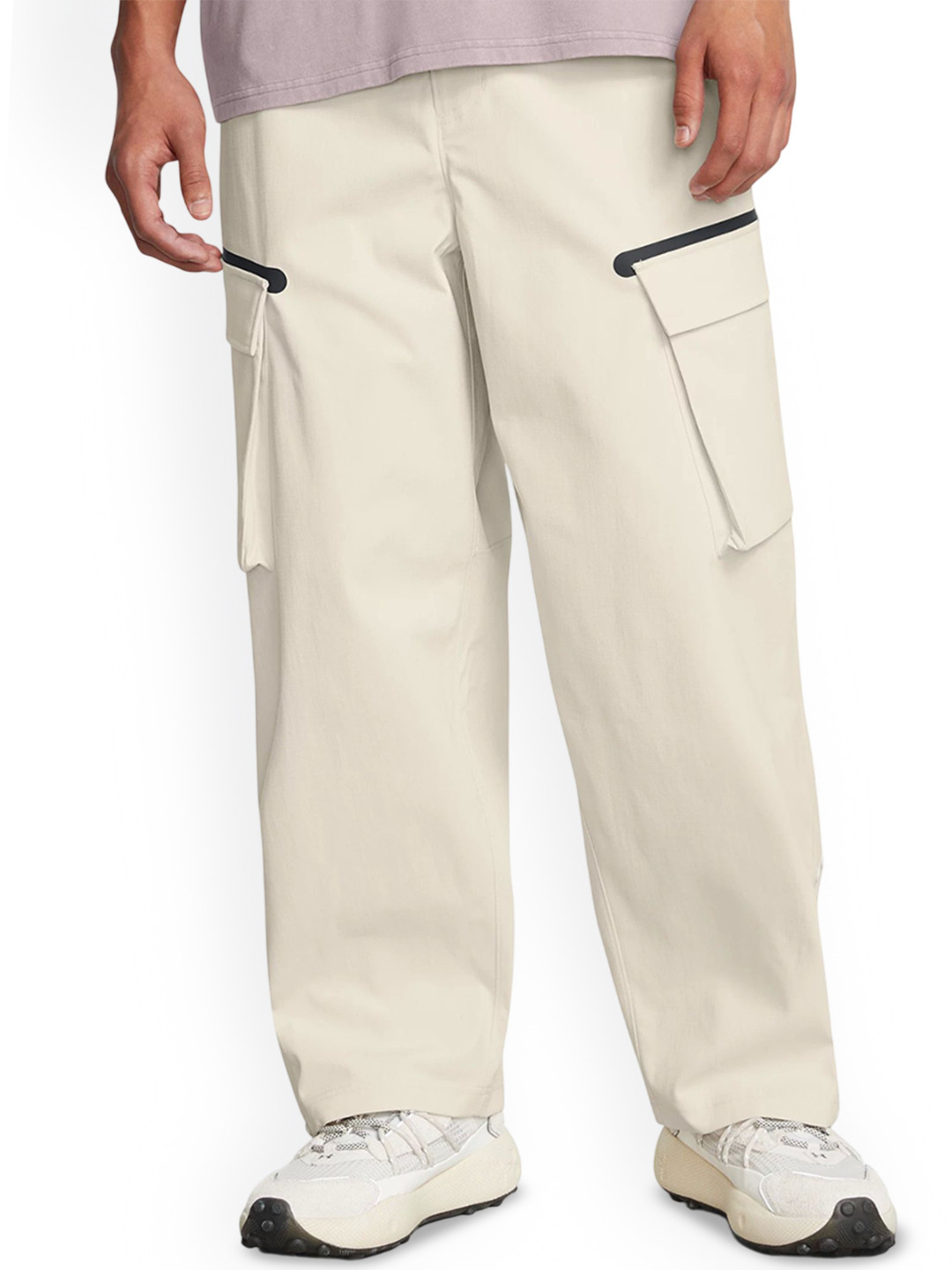 UNDER ARMOUR Men Solid Relaxed-Fit Utility Cargo Trousers