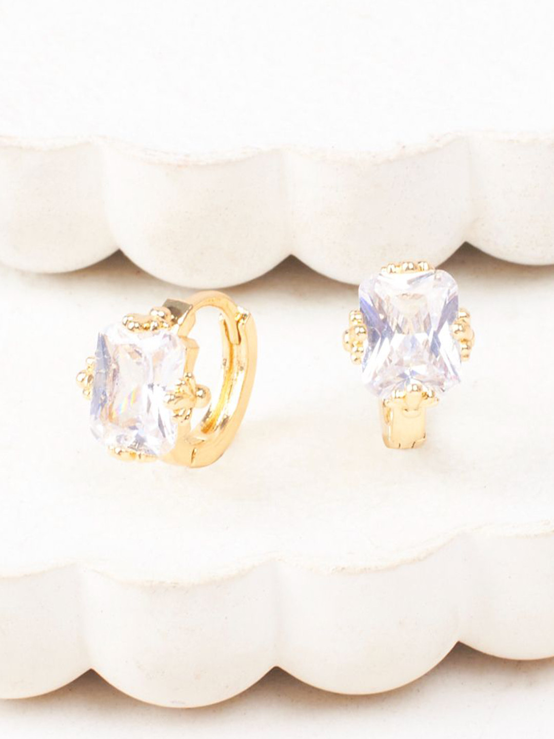 SALTY Gold-Plated Royal Star Artificial Stones Circular Shaped Hoop Earrings