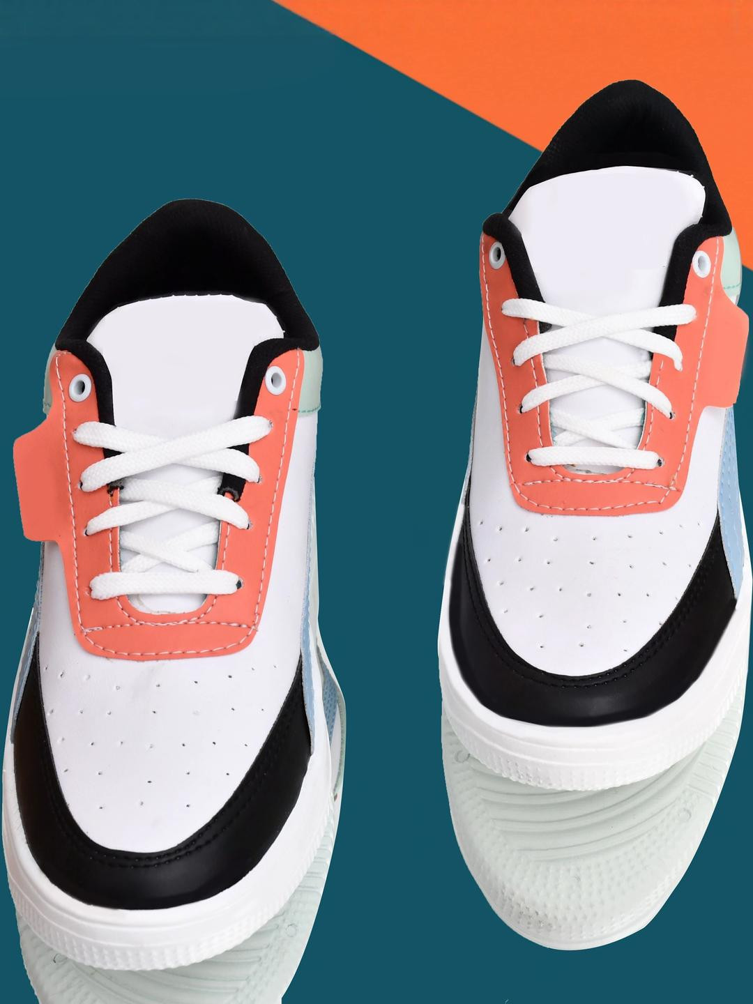 FUNNY FIRE Men Lace-Up Sneakers