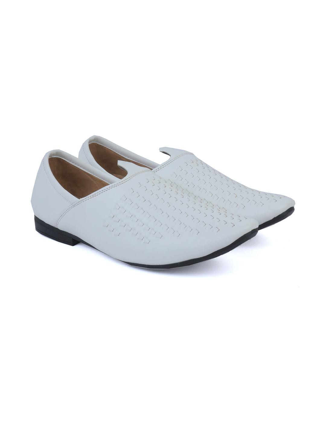 G L Trend White Textured Mojari Nagra Jutti