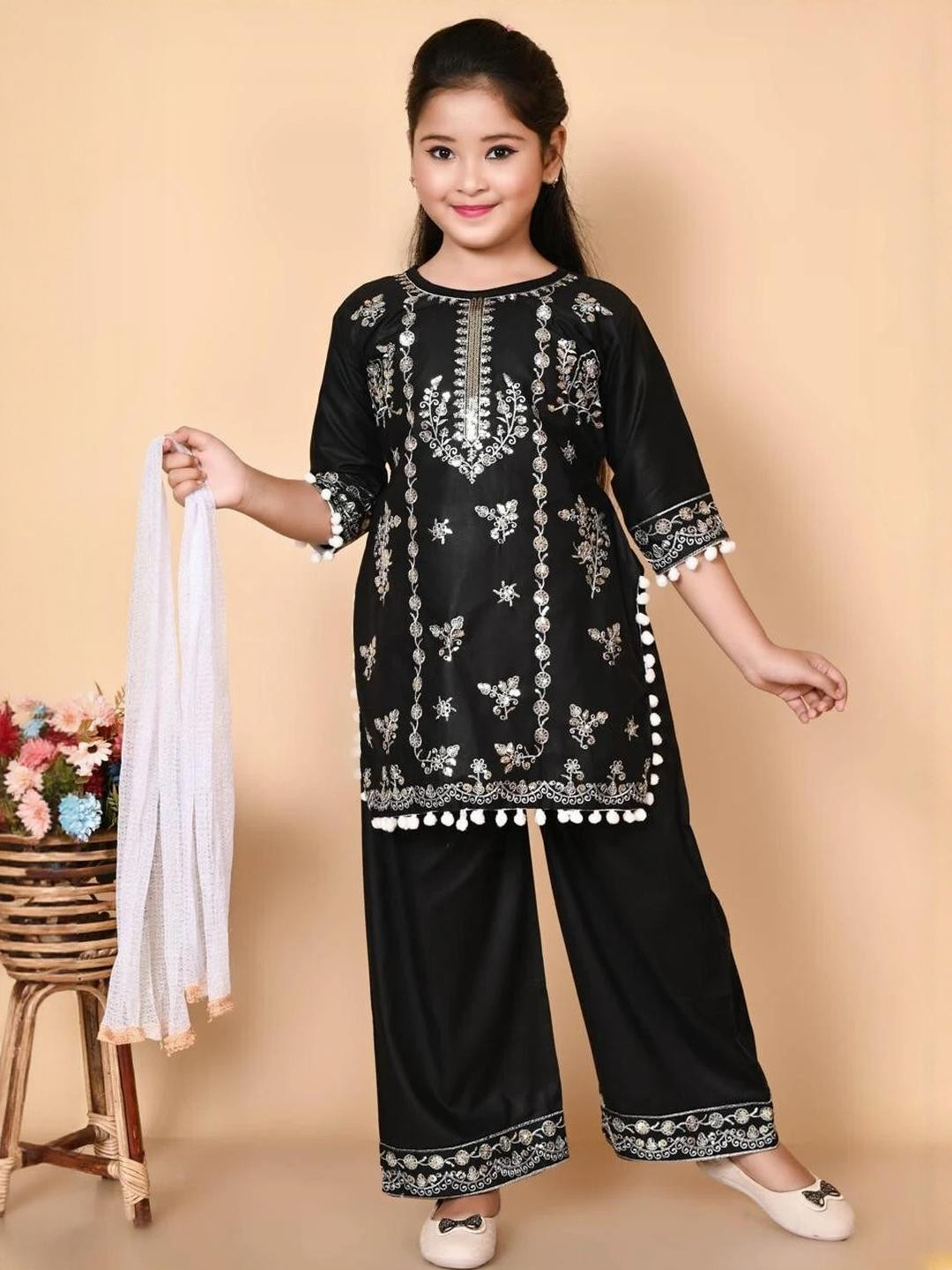 NFashion Girls Black Color Round Neck Three-Quarter Sleeves Ethnic Kurta Sets With Dupatta