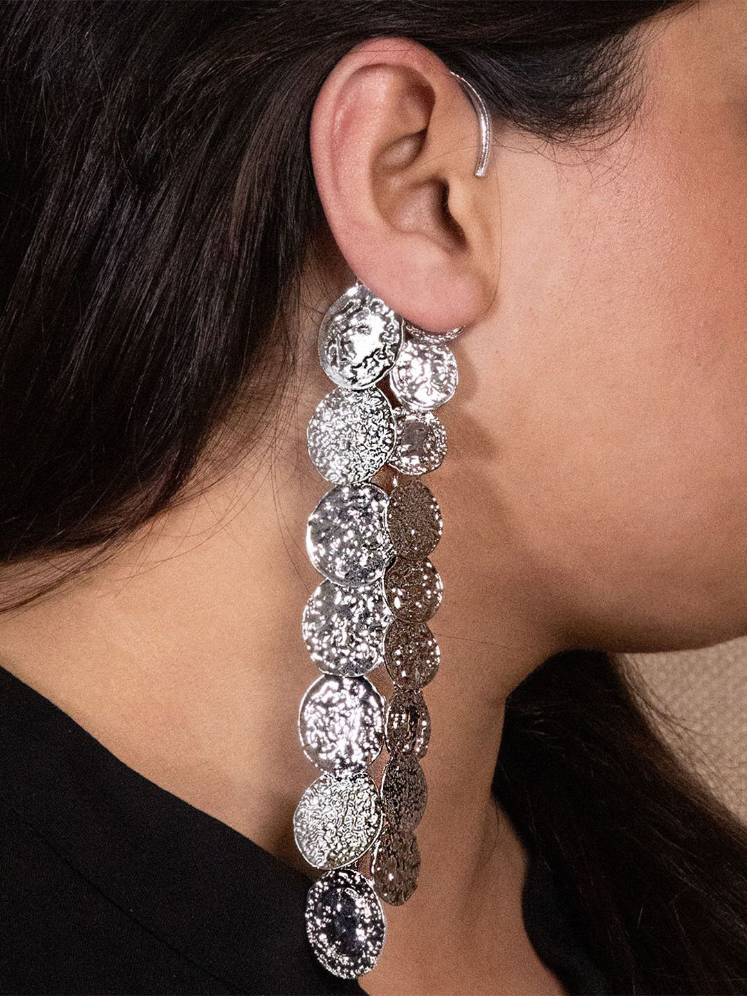 Senshi Circular Shaped Textured Ear Cuff