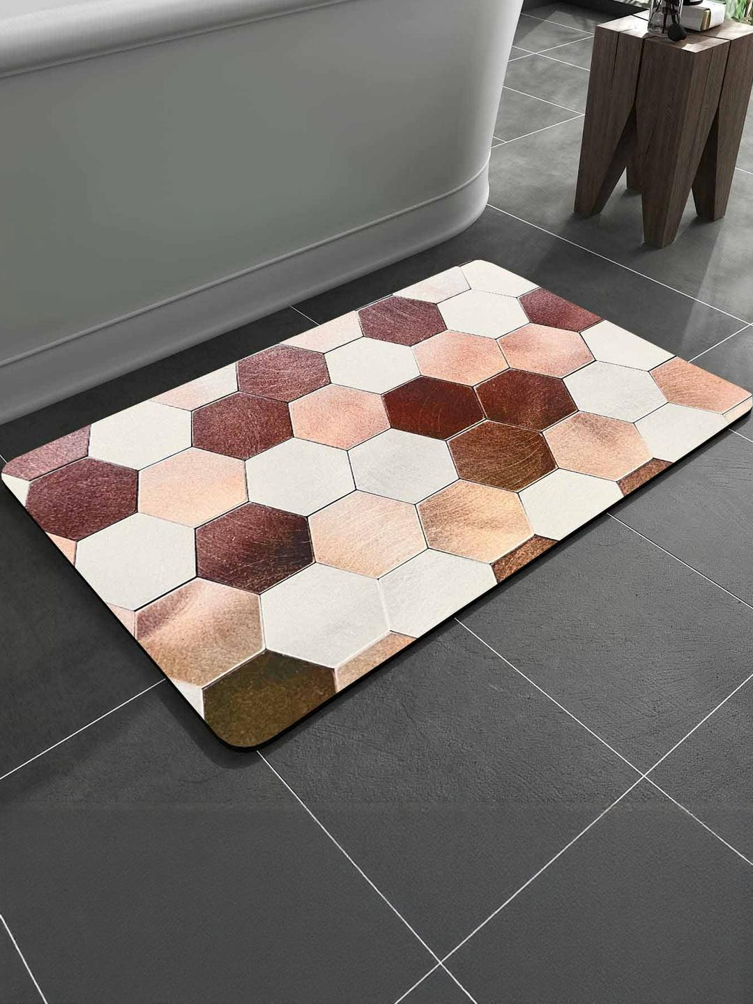 IVAZA Off White & Brown Geoetric Patterned Anti Skid Bathmat