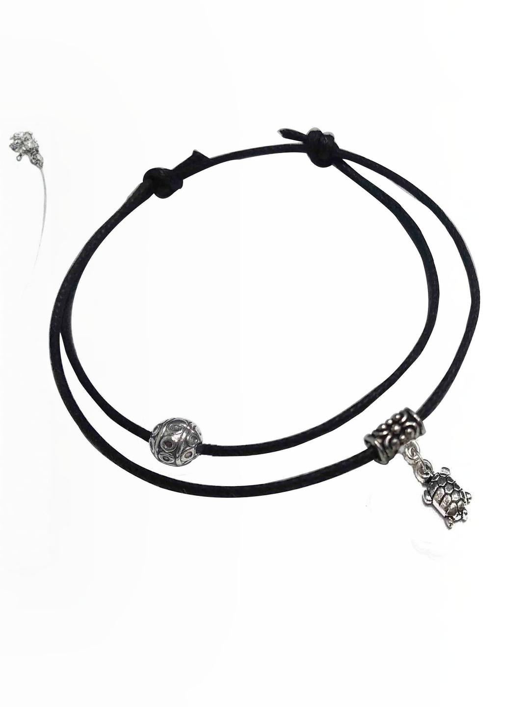 gurjari jewellers Single Leg Thread Knot Dori Silver Turttoise Charm  Anklet