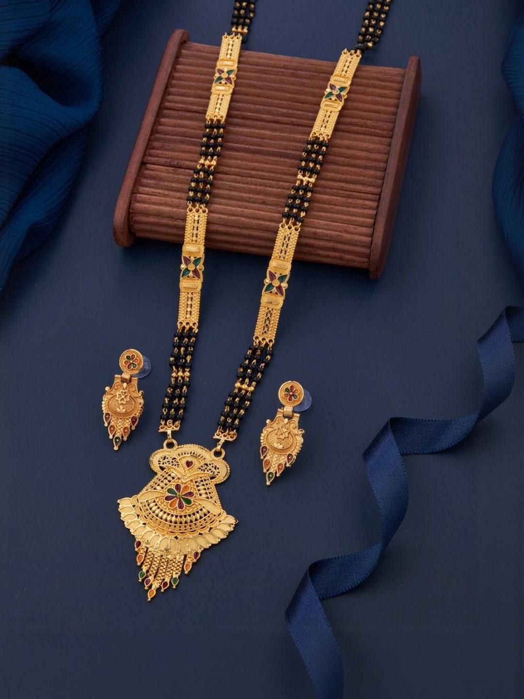 Bhanu diam Alloy Gold-plated Black Beads Jewellery Set