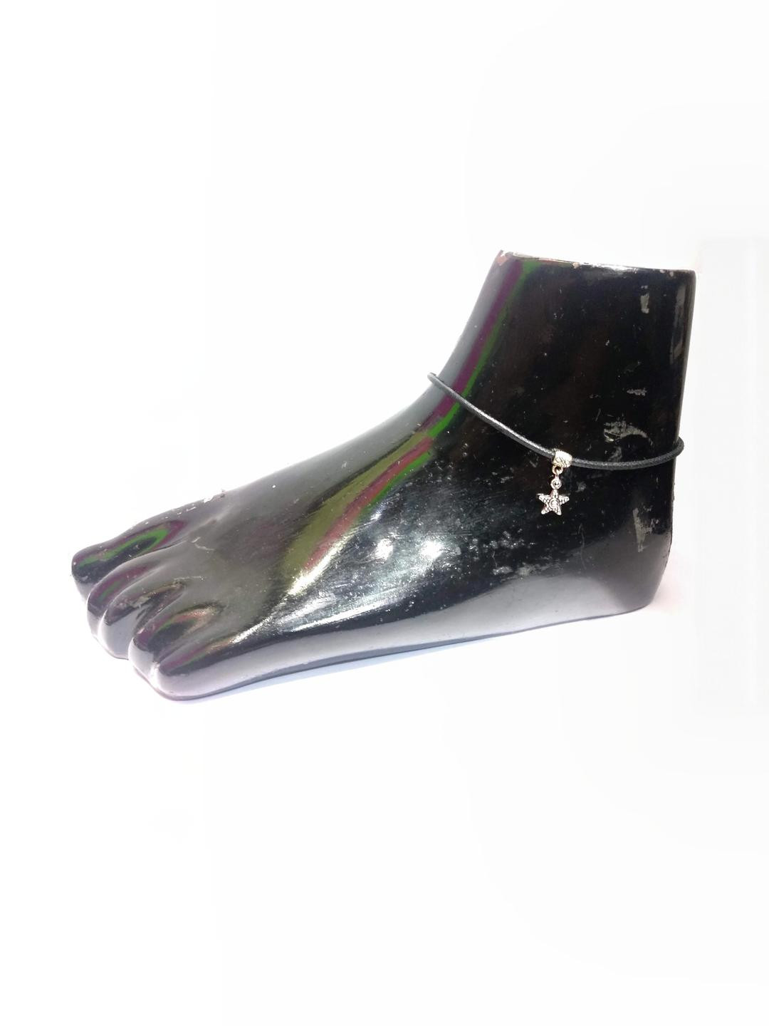 gurjari jewellers Women Black Thread Oxidised Star Shaped Ethnic Beaded Spring Ring Anklet