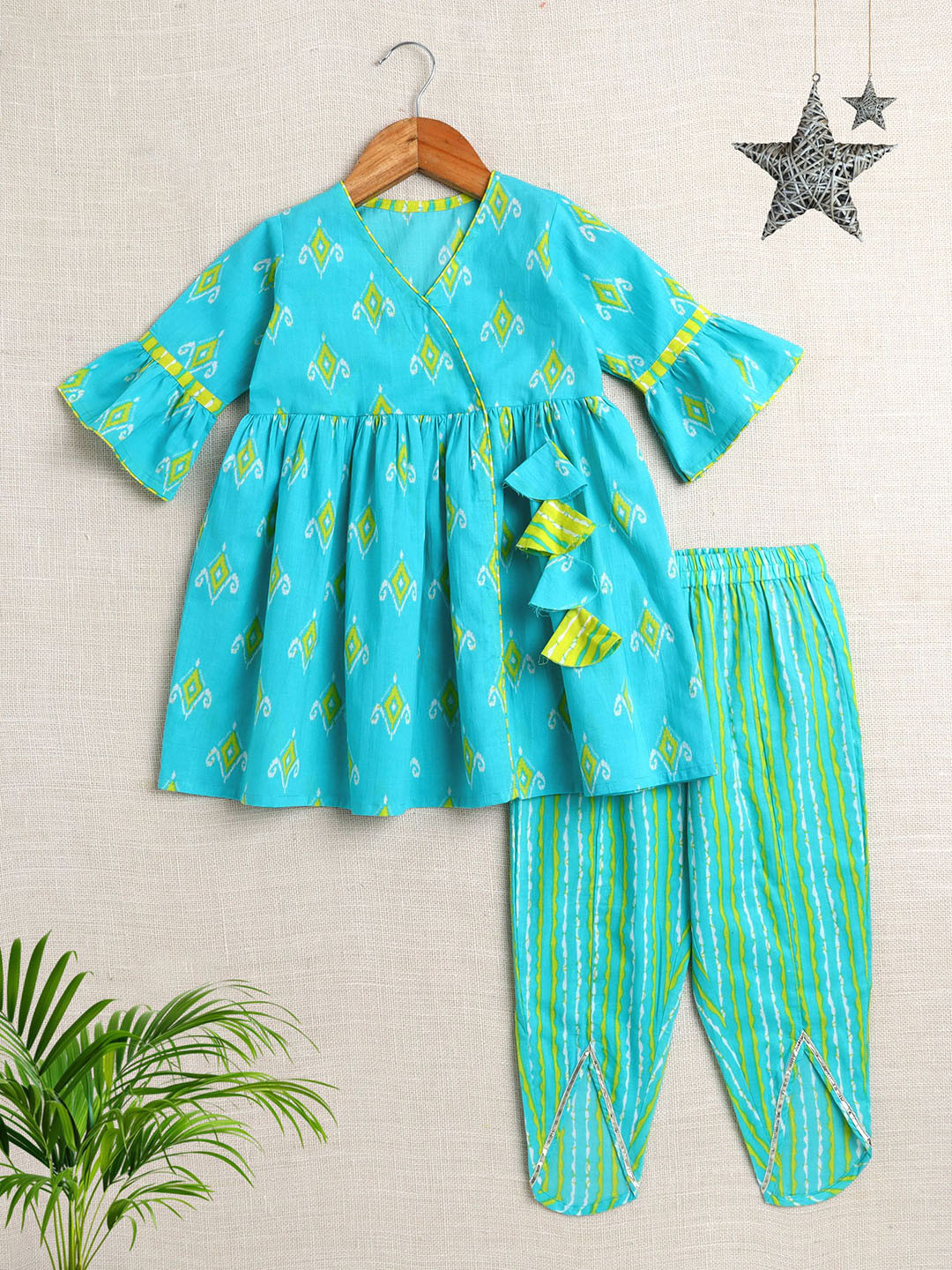 The Magic Wand Girls Ethnic Motifs Print Angrakha Anarkali Pure Cotton Kurta with Pyjamas