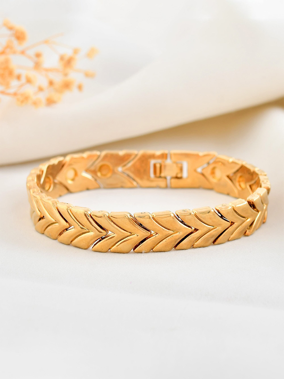 VOJ Men Brass Handcrafted Gold-Plated Link Bracelet