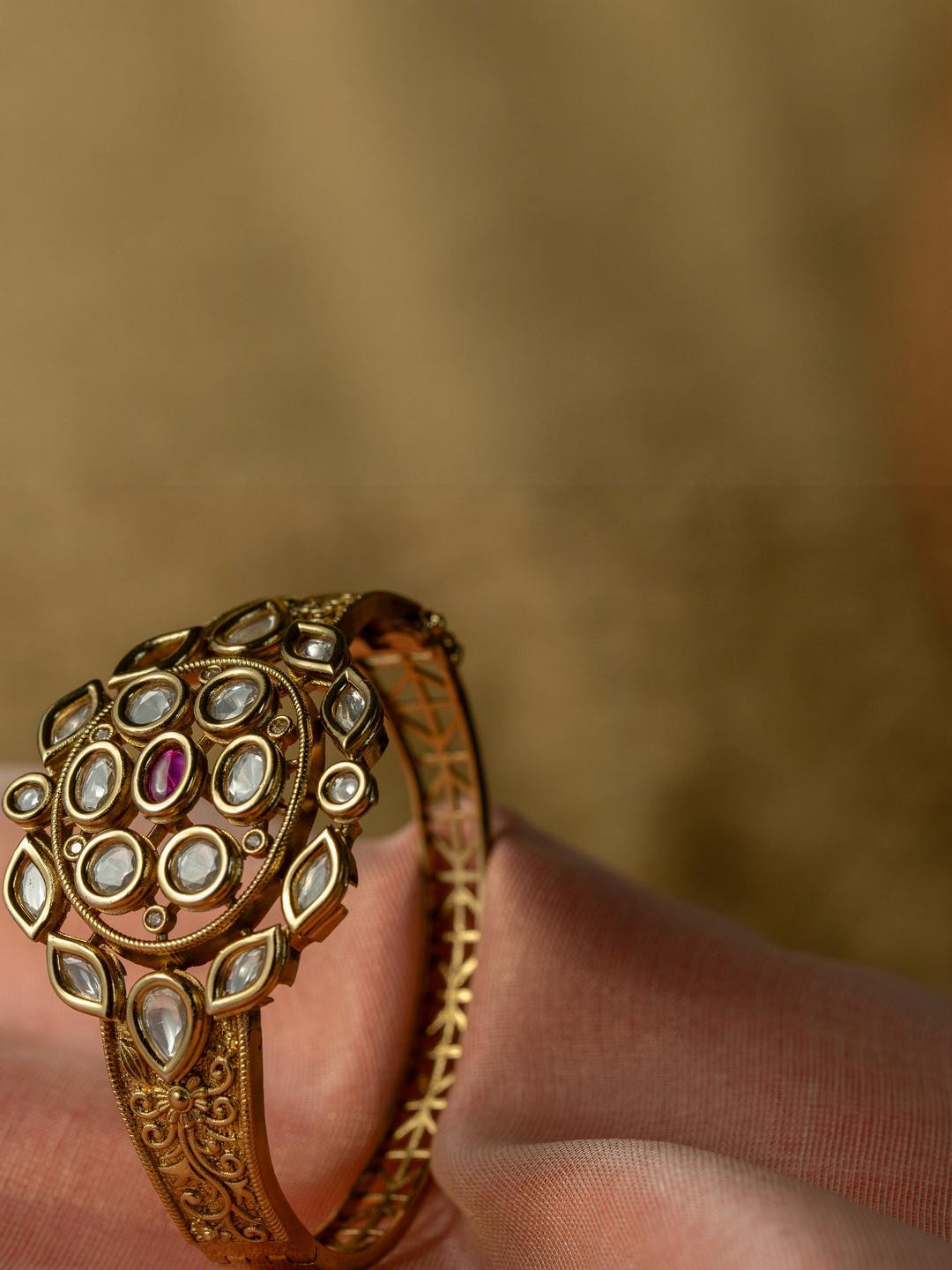 KAYRAH Women Latest Design Bracelet