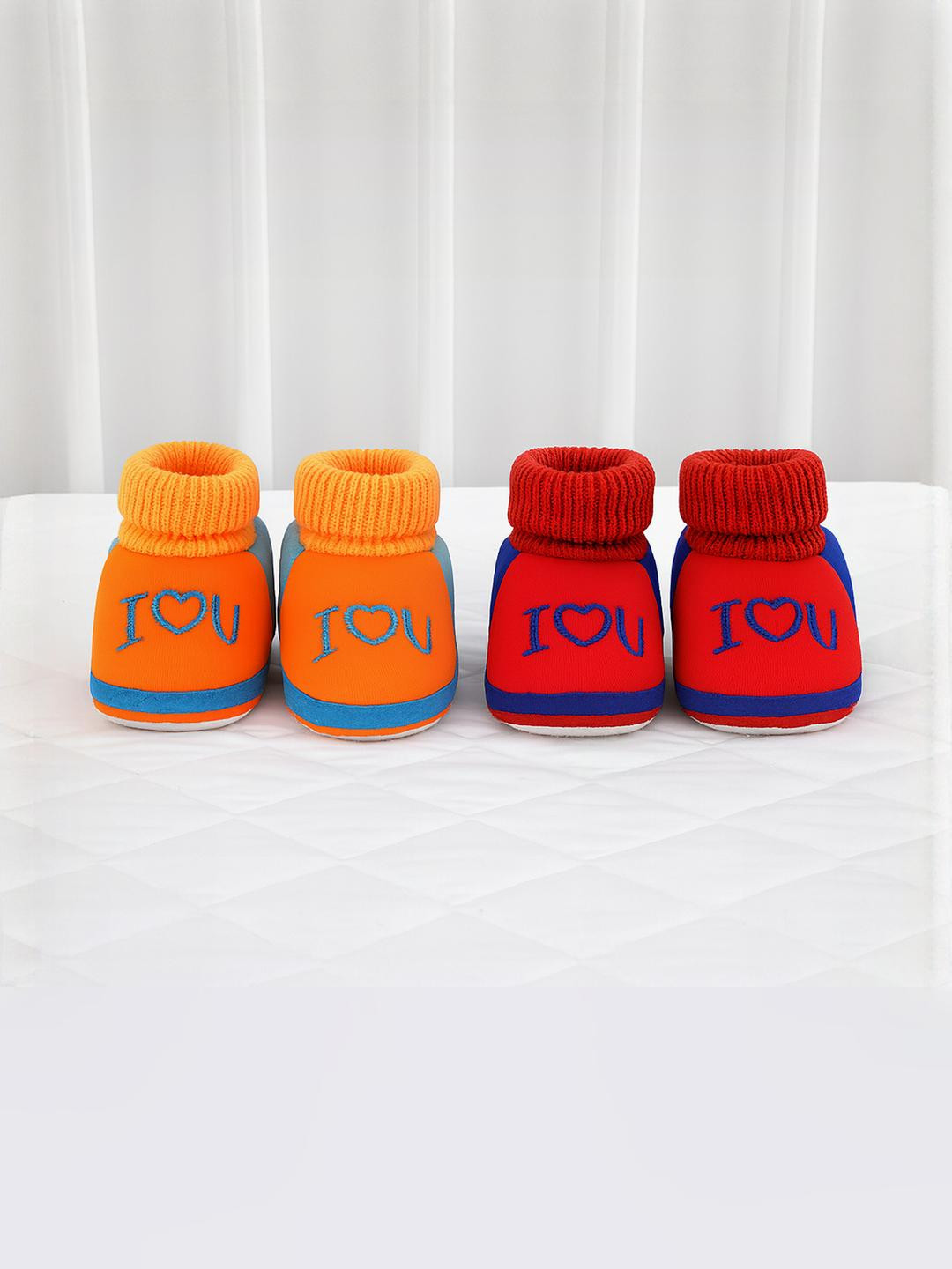 ONFEET set of 2 baby booties