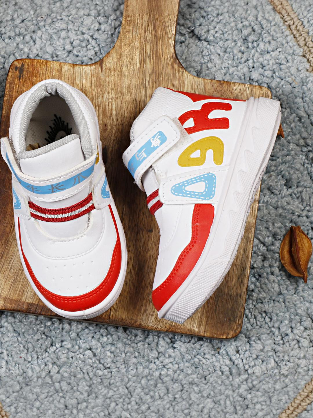 SKITE Kids-Unisex White Synthetic Leather Sneakers