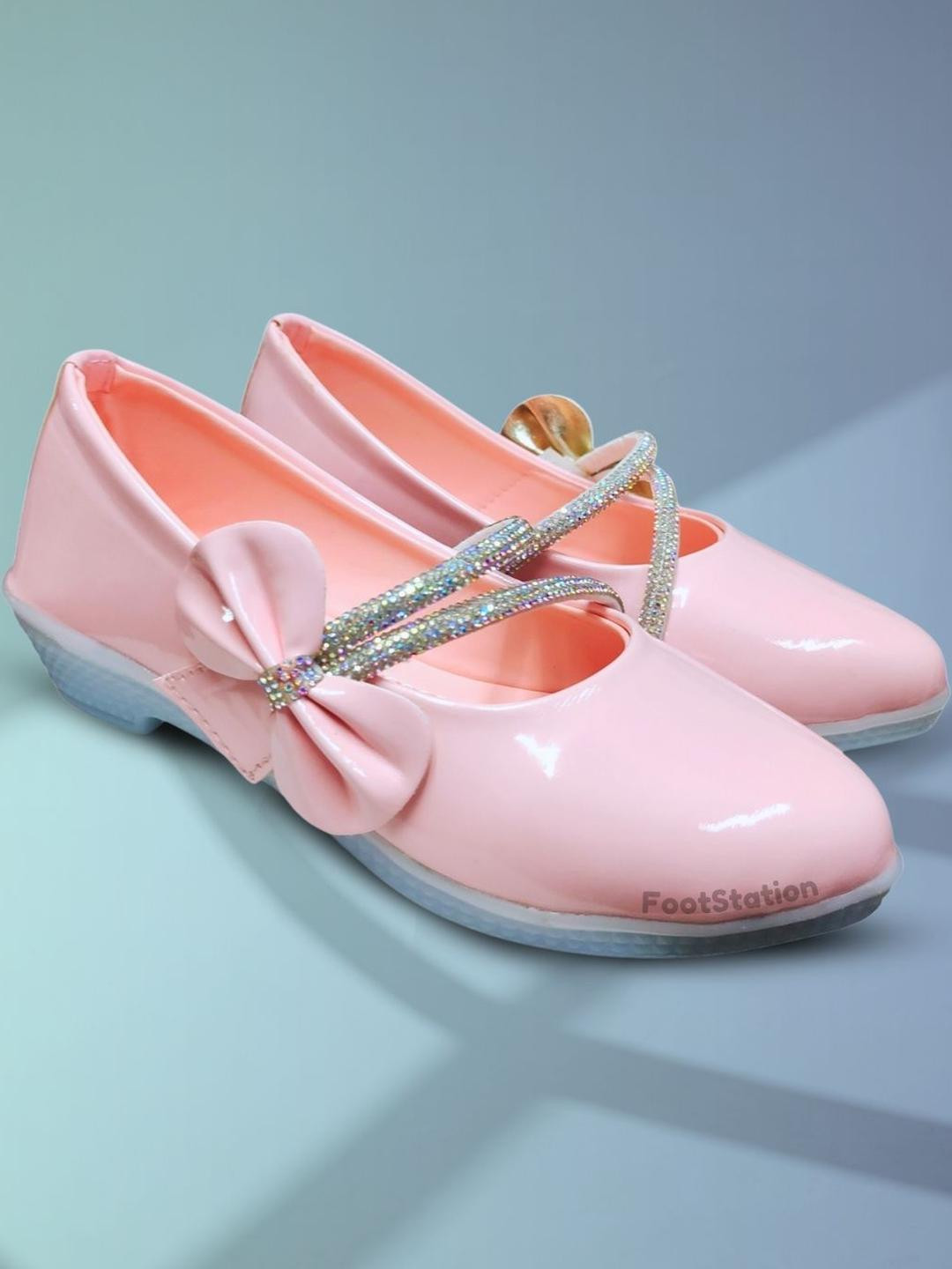 FootStation Girls Pink Canvas Mojaris