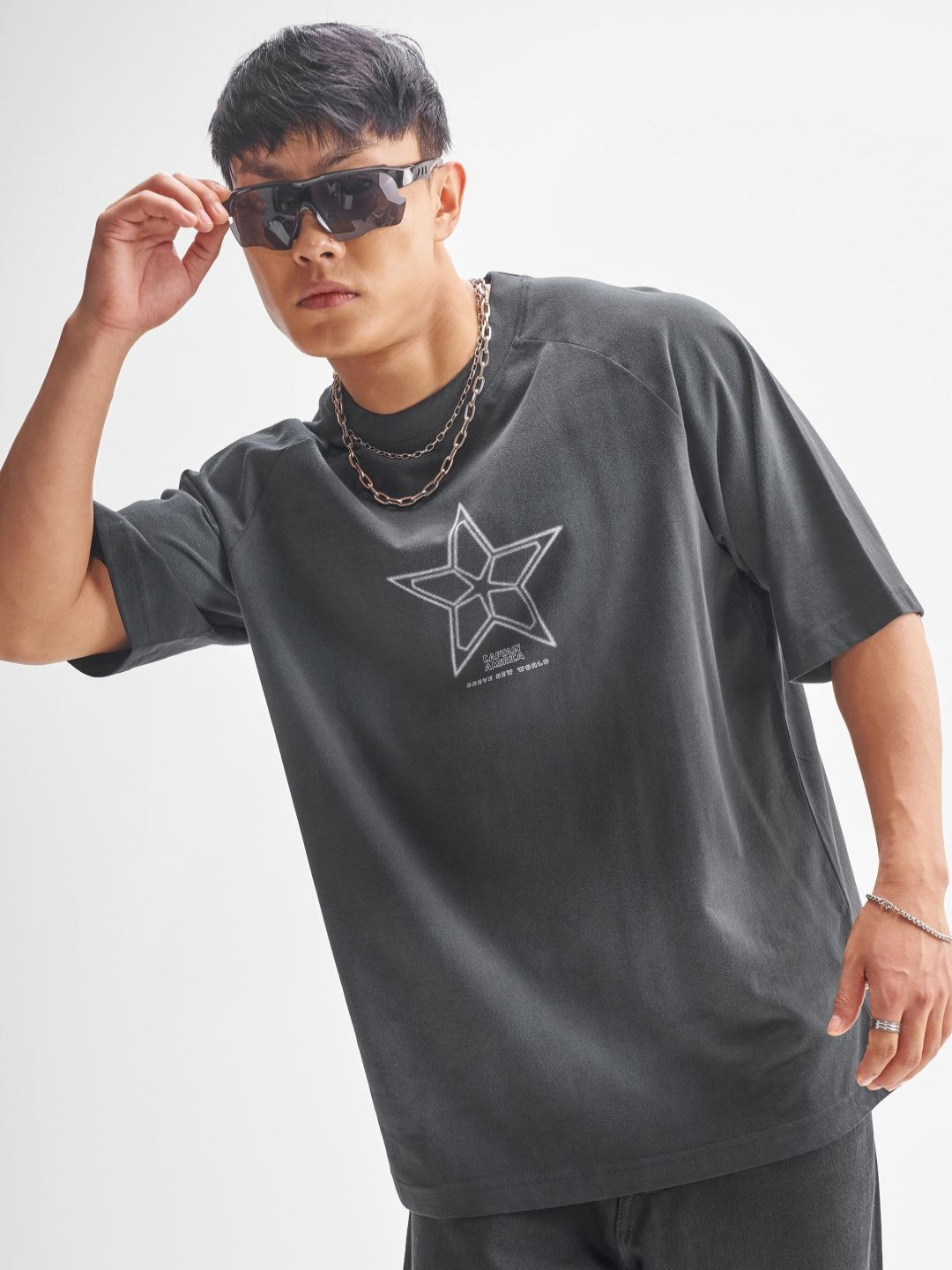 HIGHLANDER Captain America Printed Drop-Shoulder Sleeves Cotton Oversized T-shirt