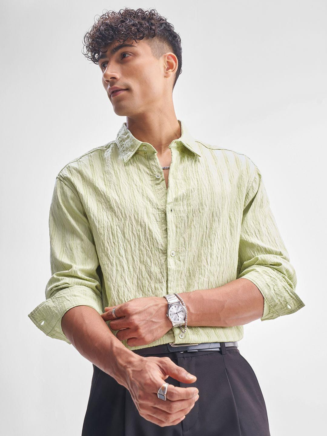 HIGHLANDER Relaxed Fit Textured Cutaway Collar Casual Shirt