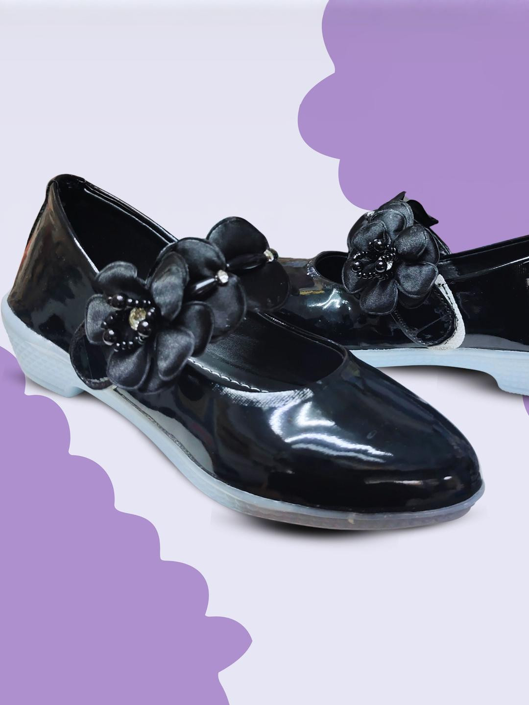 FootStation Girls Black Floral Embellished Trendy Bellies