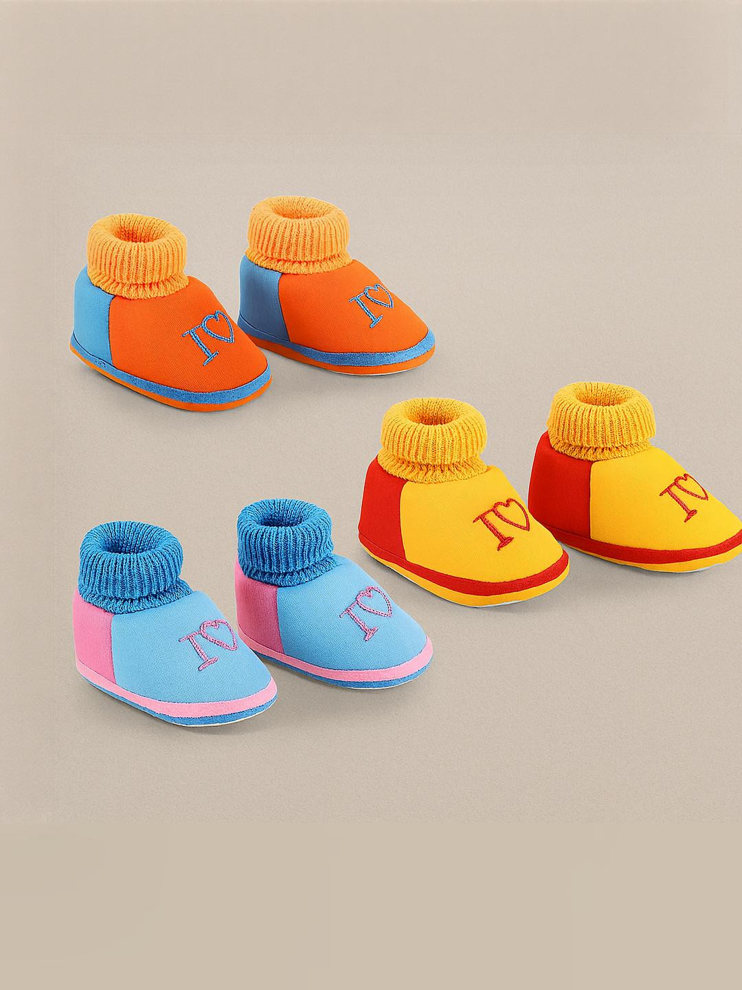 ONFEET Unisex Kids Multi Colored Pack Of 3 Cotton Booties