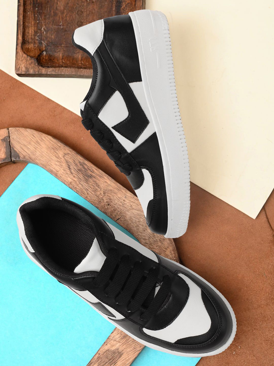 RealToes Women Colorblocked Lace-Up Sneakers Shoes