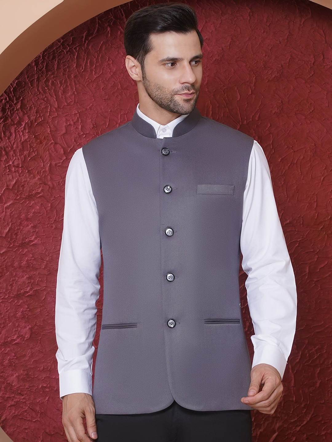 FAVOROSKI Regular Fit Mandarin Collar Pocket Nehru Jacket