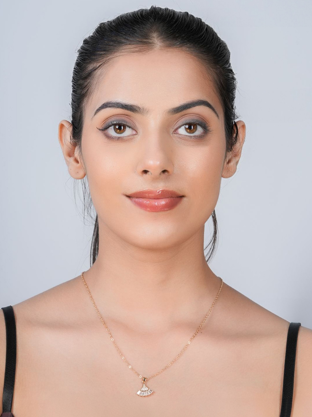 STYOLLO Gold-Plated Triangular Pendants with Chains