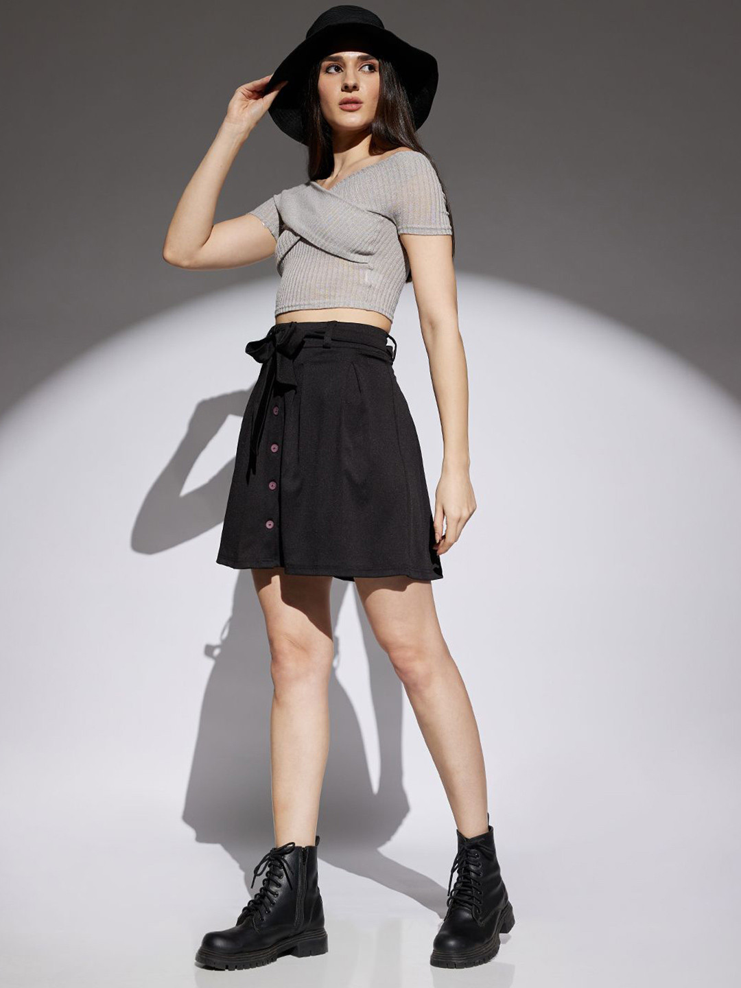 Globus Mid Rise Waist Tie-Ups Pleated A-Line Mini Skirt