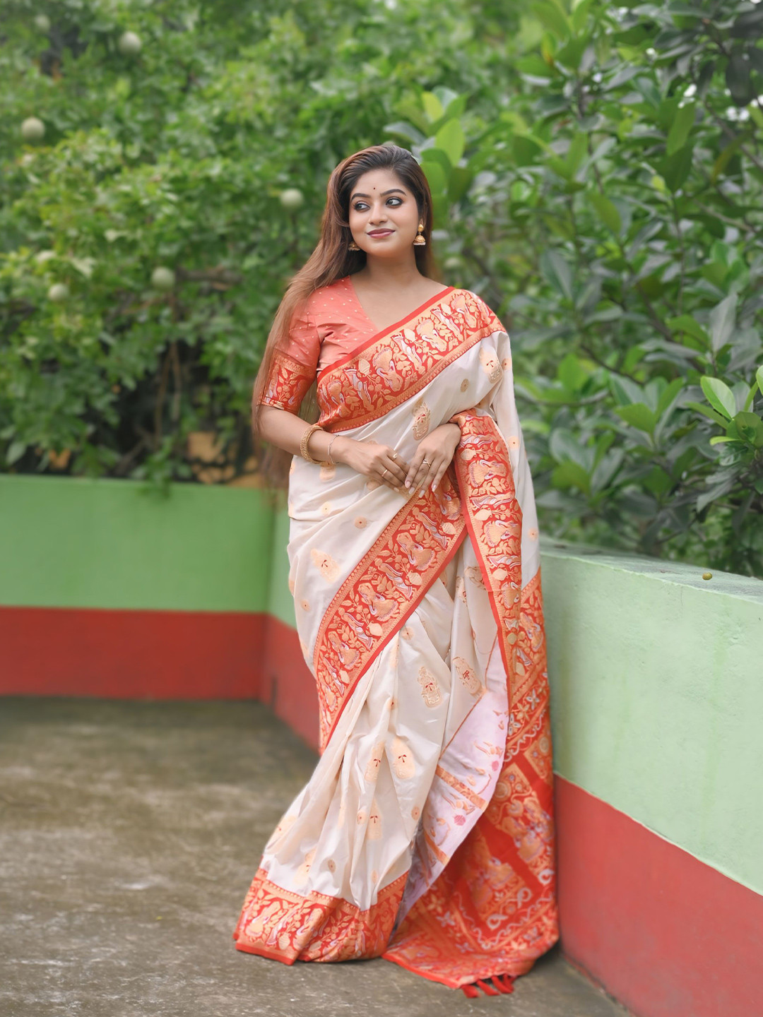 ELITE WEAVES Woven Design Zari Silk Blend Baluchari Saree