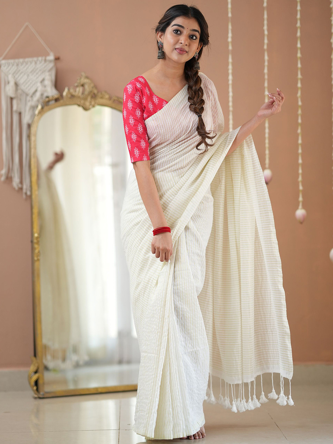 RAAG VARNAM  White Stripe cotton Saree designer Print Blouse