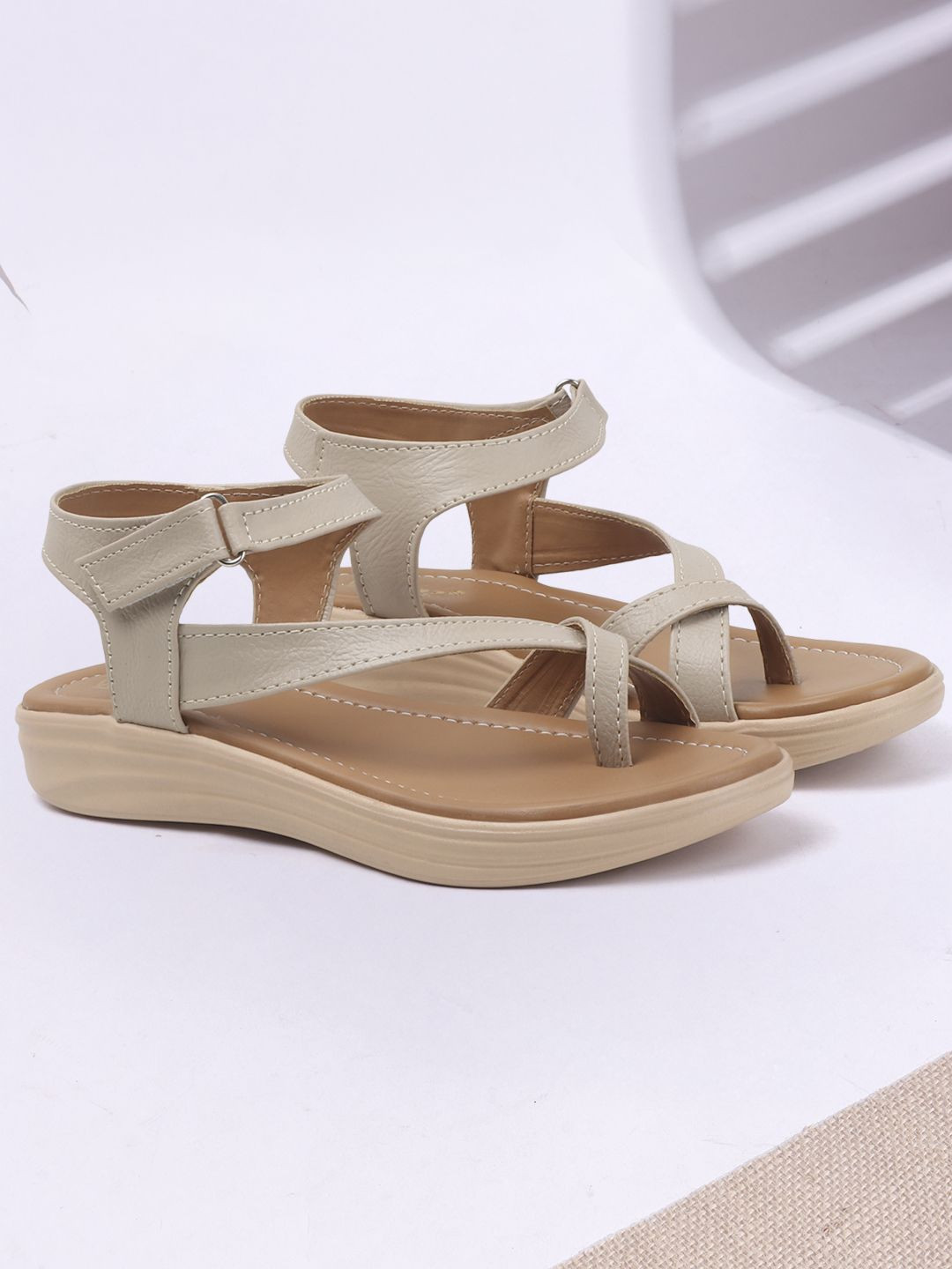 VENDOZ Women Velcro Comfort Heel Sandals