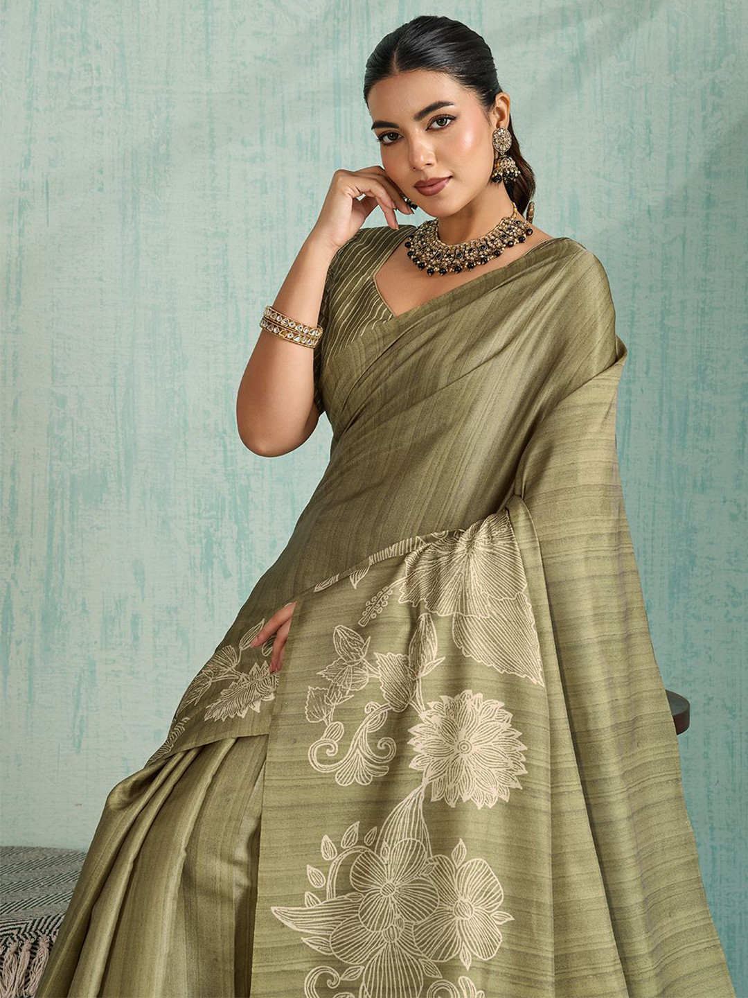 PBS PRINTS Floral Silk Blend Tussar Saree