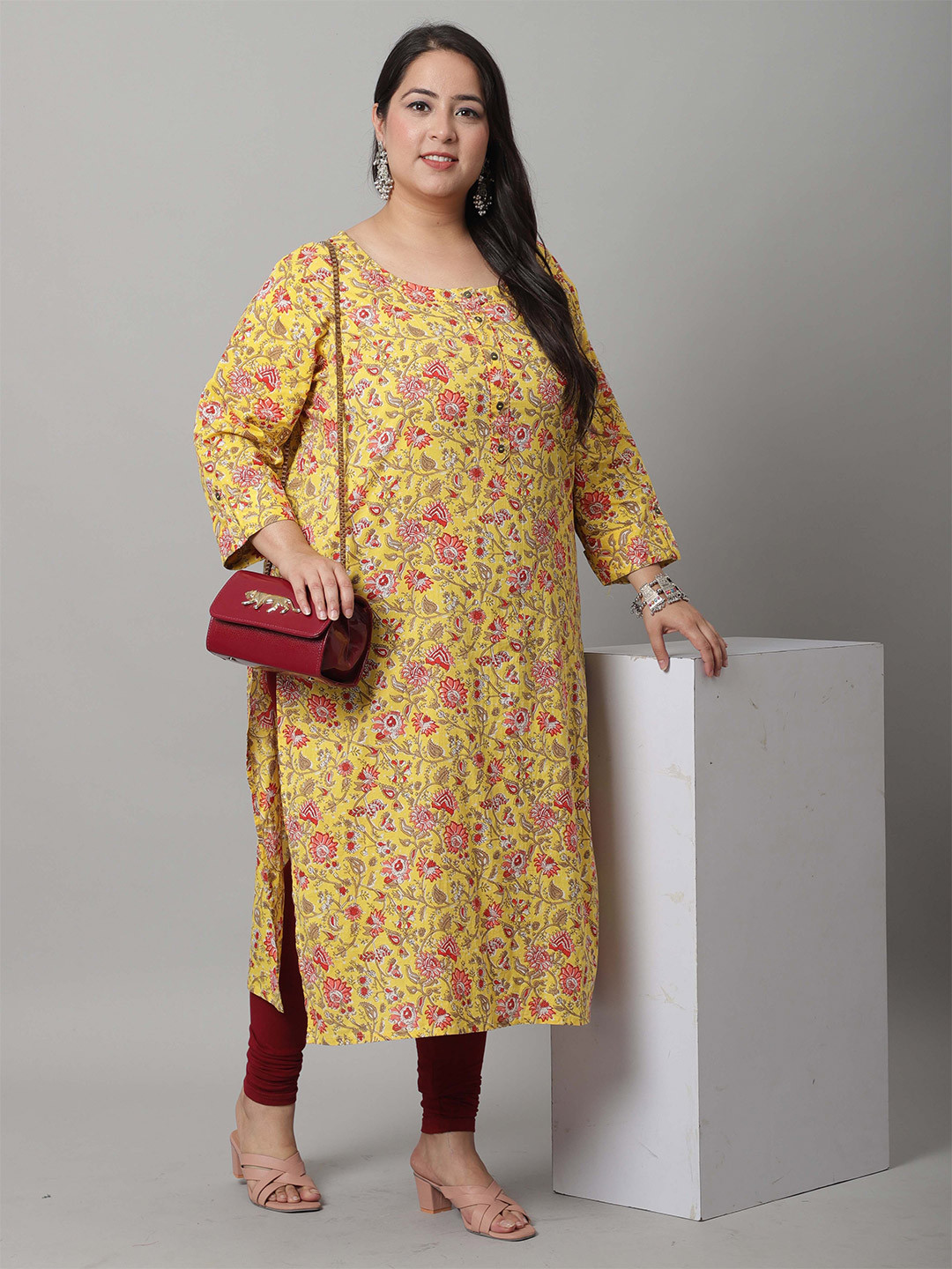 KALINI Plus Size Floral Printed Round Neck Pure Cotton Straight Kurta