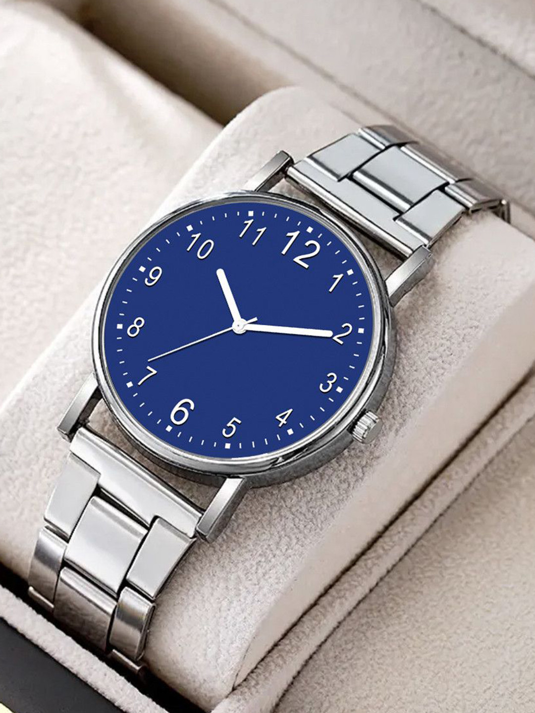 JUST LIKE Unisex Stainless Steel Bracelet Style Straps Analogue Watch WATGVKQABPFTRWZT