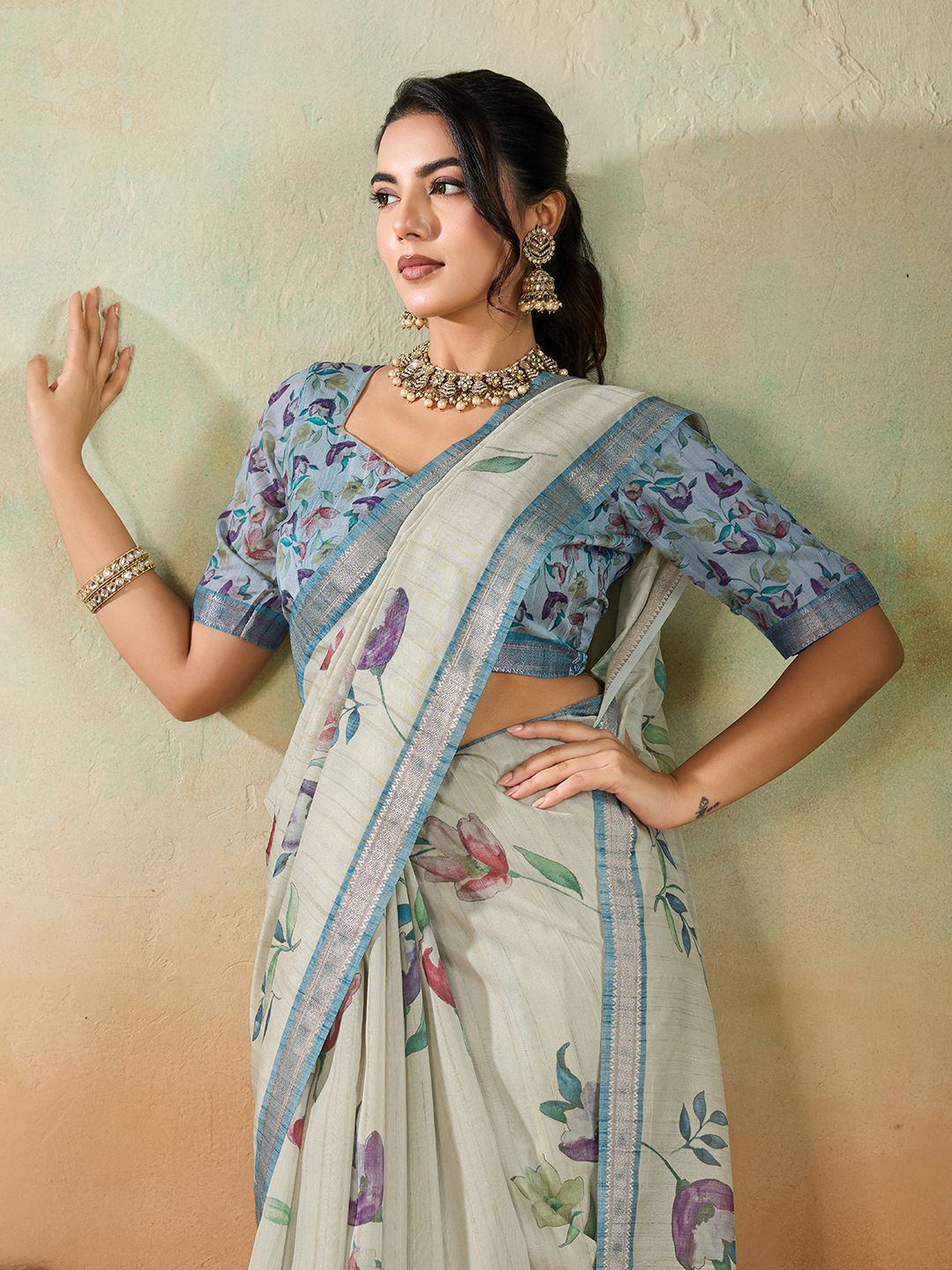 PBS PRINTS Floral Print Zari Saree