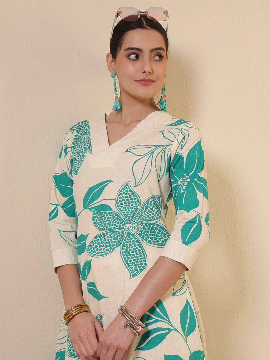 BKApparels Floral Printed V-Neck A-Line Cotton Kurta