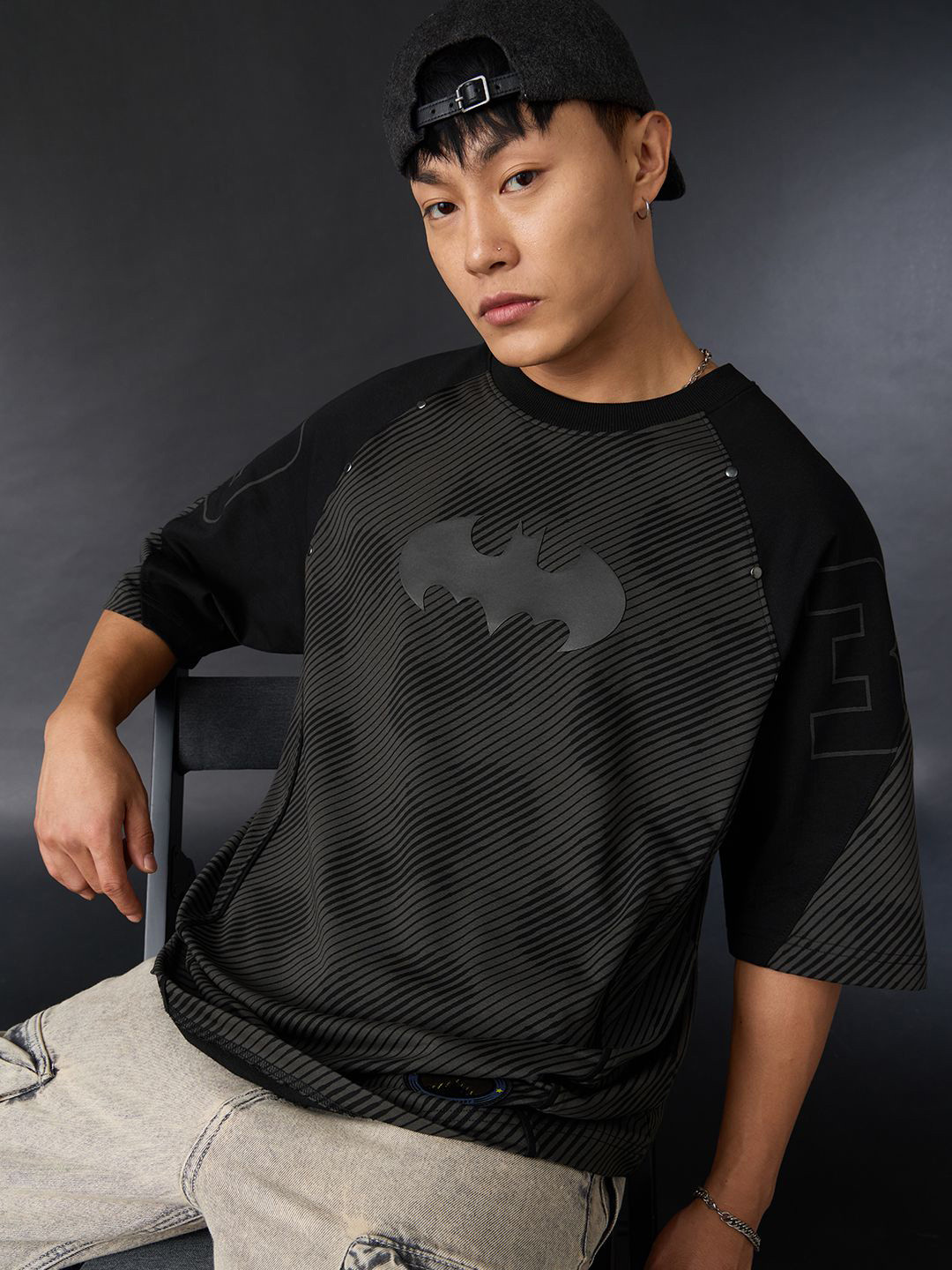 The Souled Store Oversized Batman Gotham's Protecter Printed Pure Cotton T-Shirt