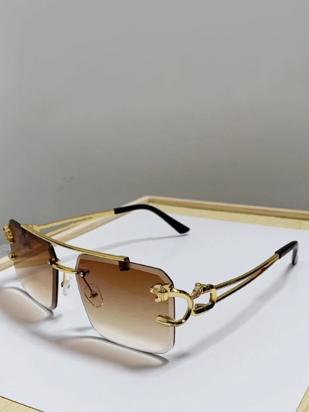 LIAN NUR Unisex Brown Lens & Gold-Toned Wayfarer Sunglasses with