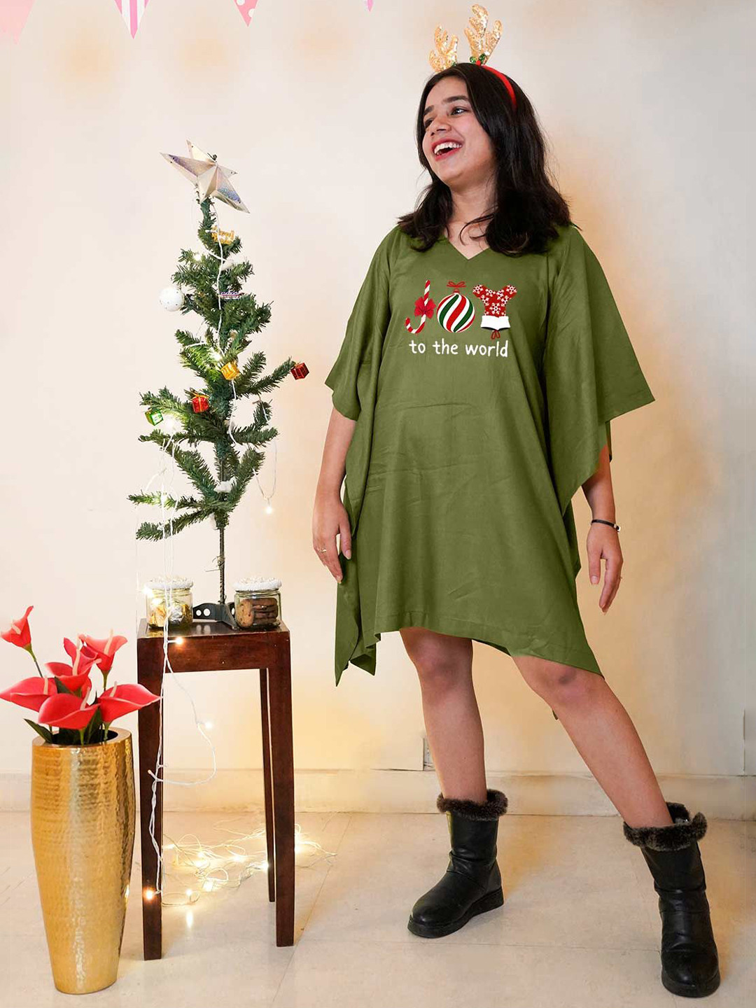 LetsDressUp Women Green Graphic Printed Kimono Sleeve Rayon Kaftan Dress