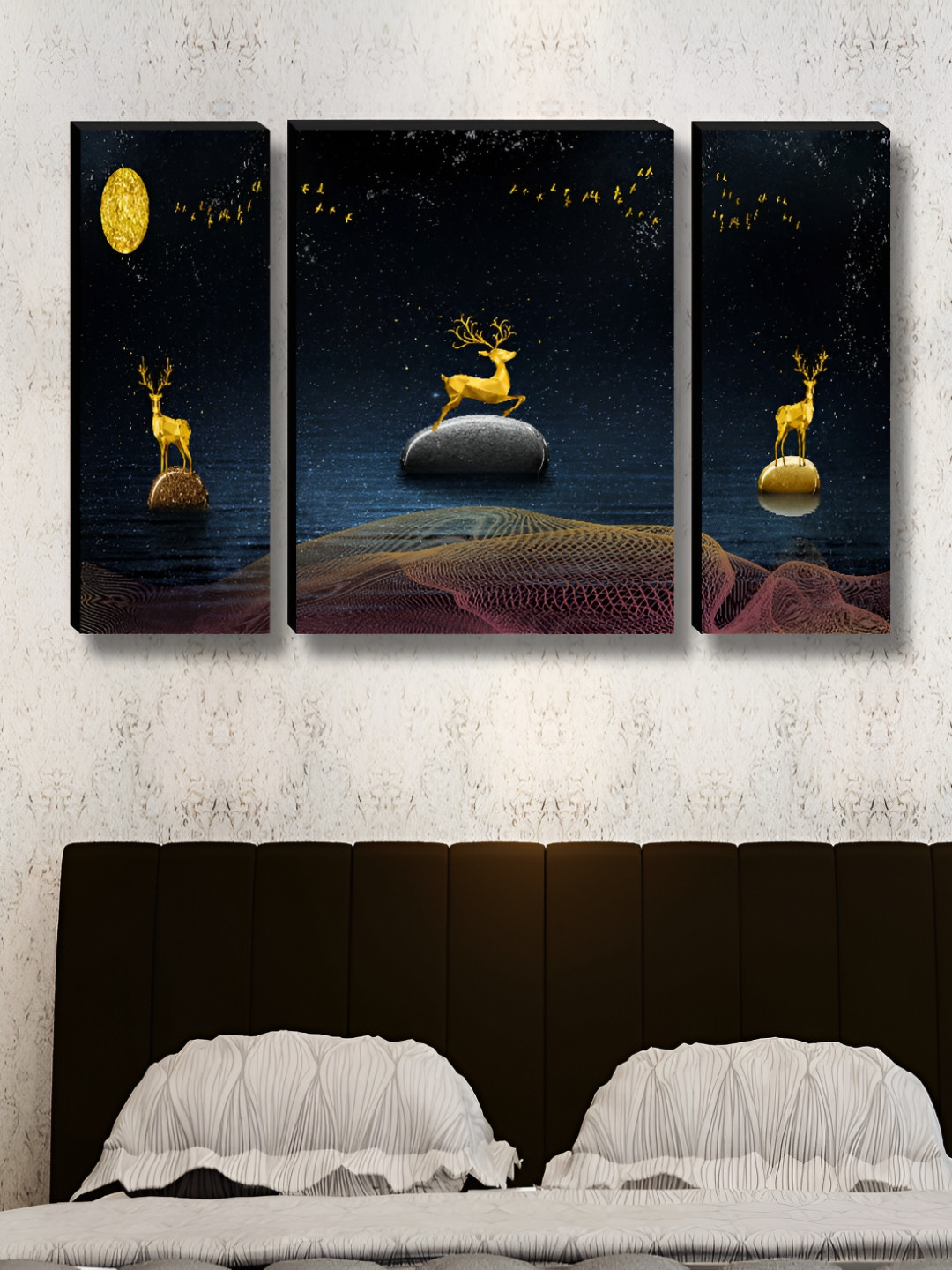 Livin'luxe Blue & Gold-Toned 3 Pieces Deer Night Wall Arts