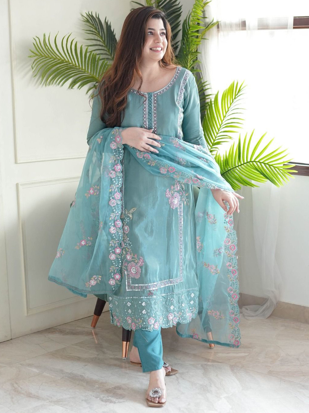 VARNI FABRICS Floral Embroidered Round Neck Chinon Straight Kurta With Trousers & Dupatta