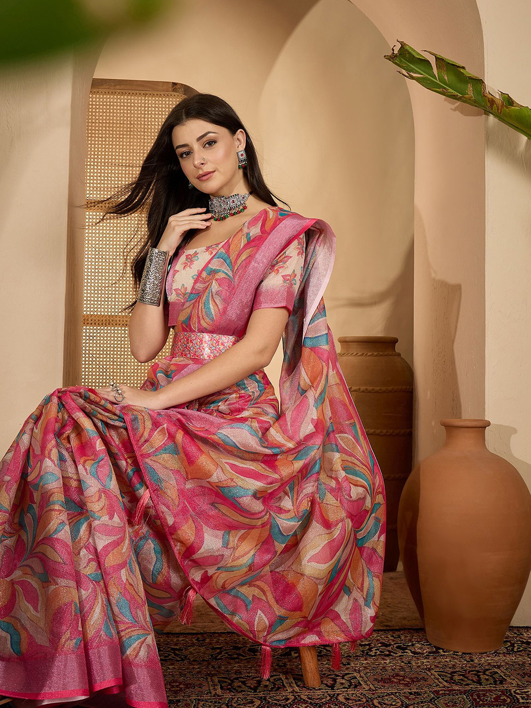 SHADOW & SAINING Floral Digital Printed Zari Saree with Belt