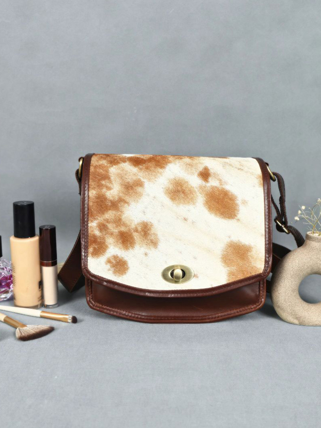 Luxurio Craft Leather Colourblocked Shopper Sling Bag