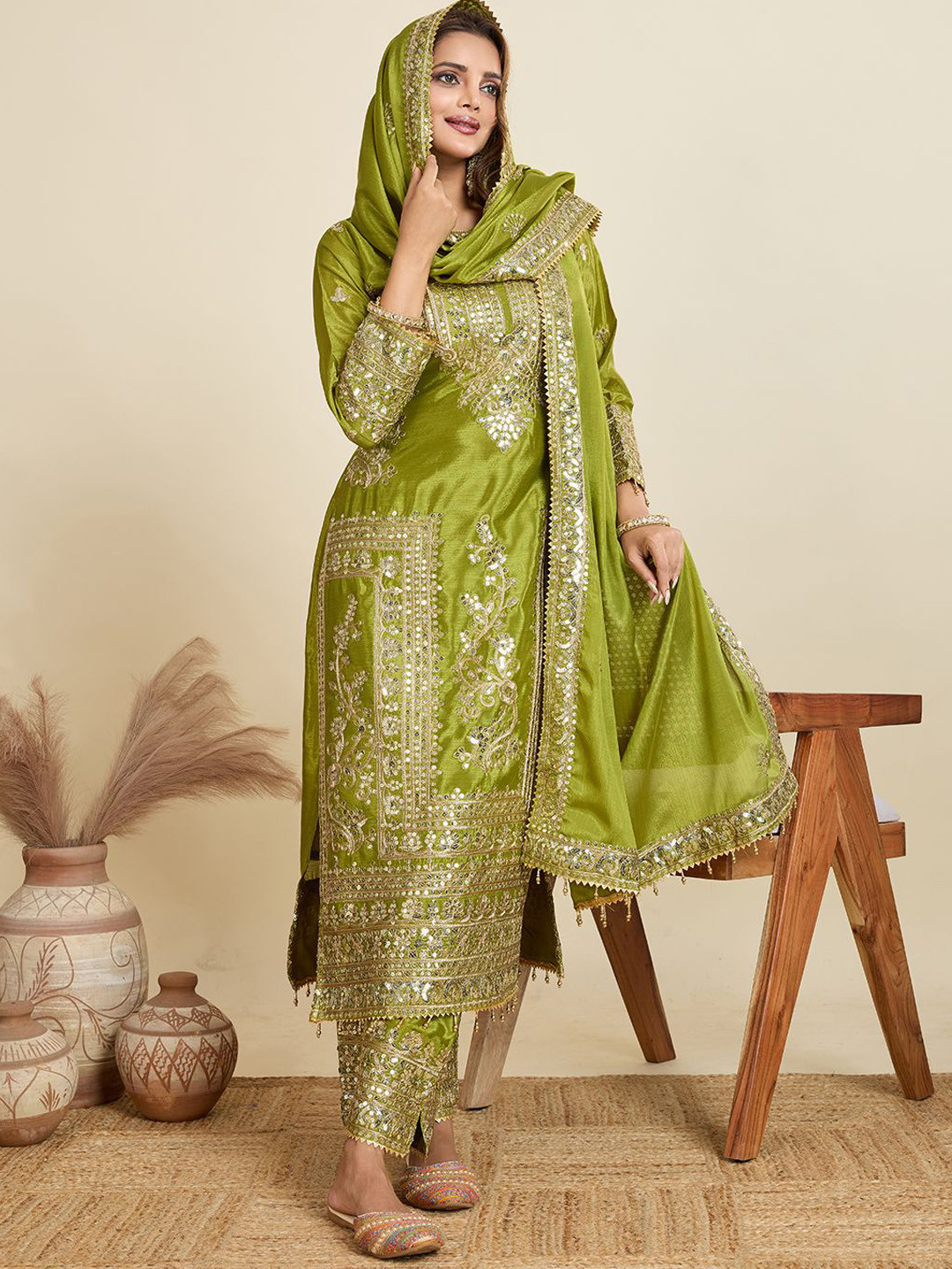 AKSHARAM Women Ethnic Motifs Printed Kurta with Trousers & Dupatta