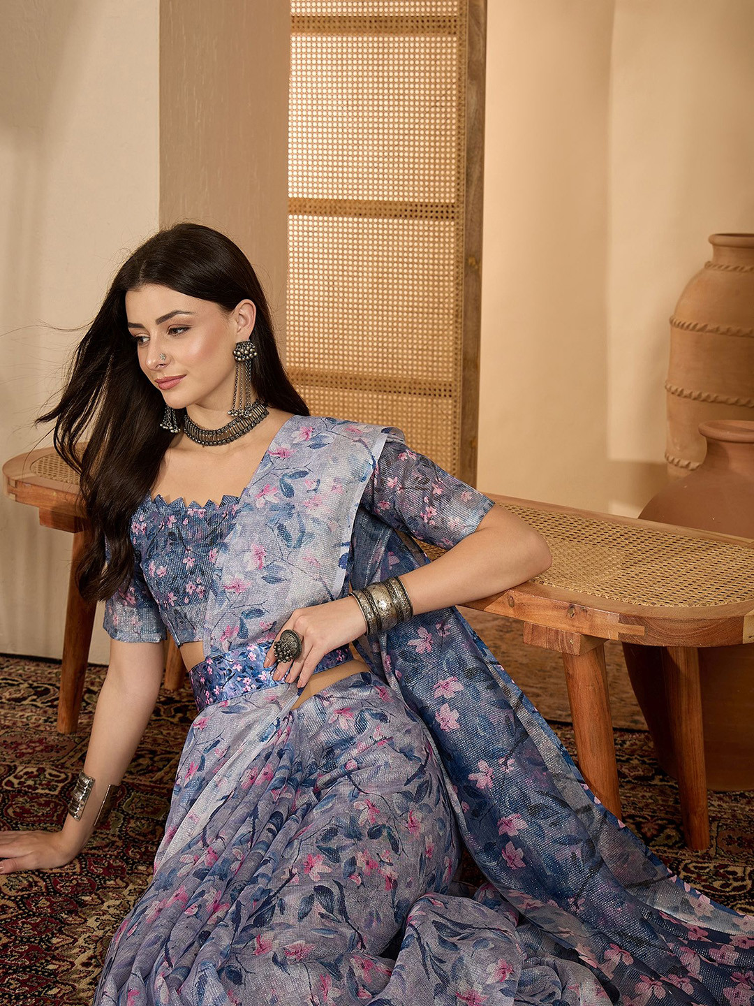 Sangria Digital Printed Saree With Belt & Unstitched Blouse