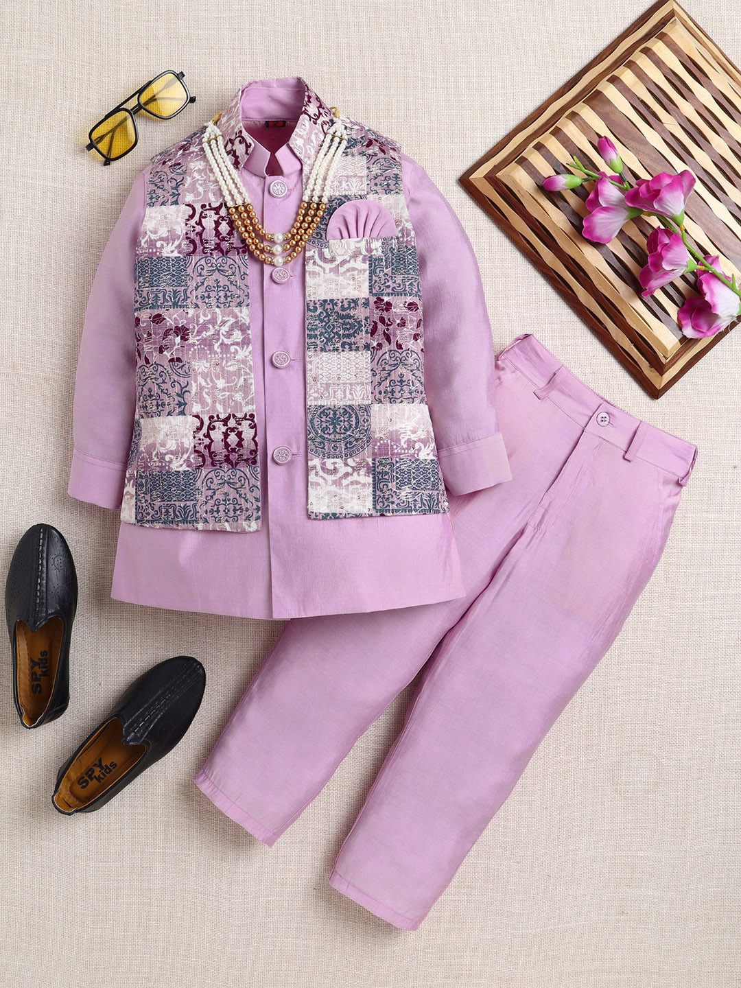 ahhaaaa Boys Solid Kurta with Pyjama & Nehru Jacket